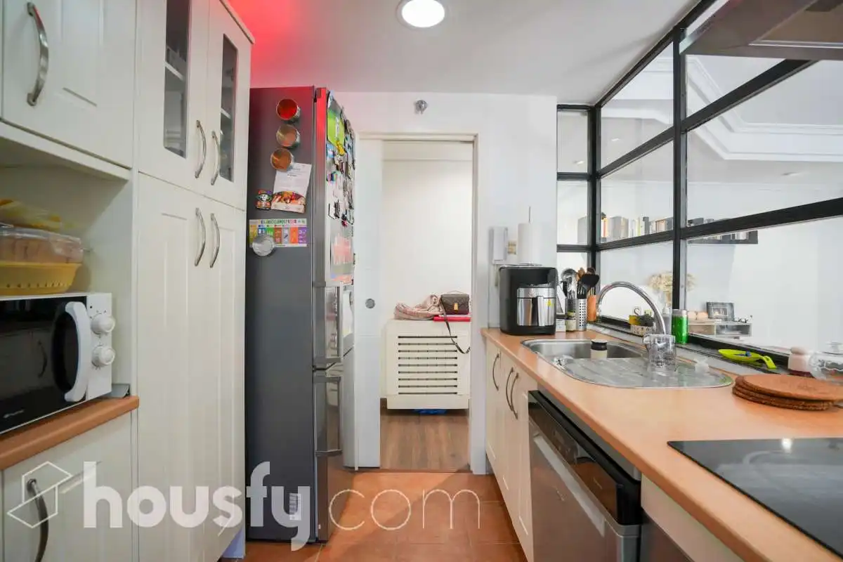 Cocina de Planta baja en venta en Las Rozas de Madrid con Aire acondicionado, Calefacción y Jardín privado