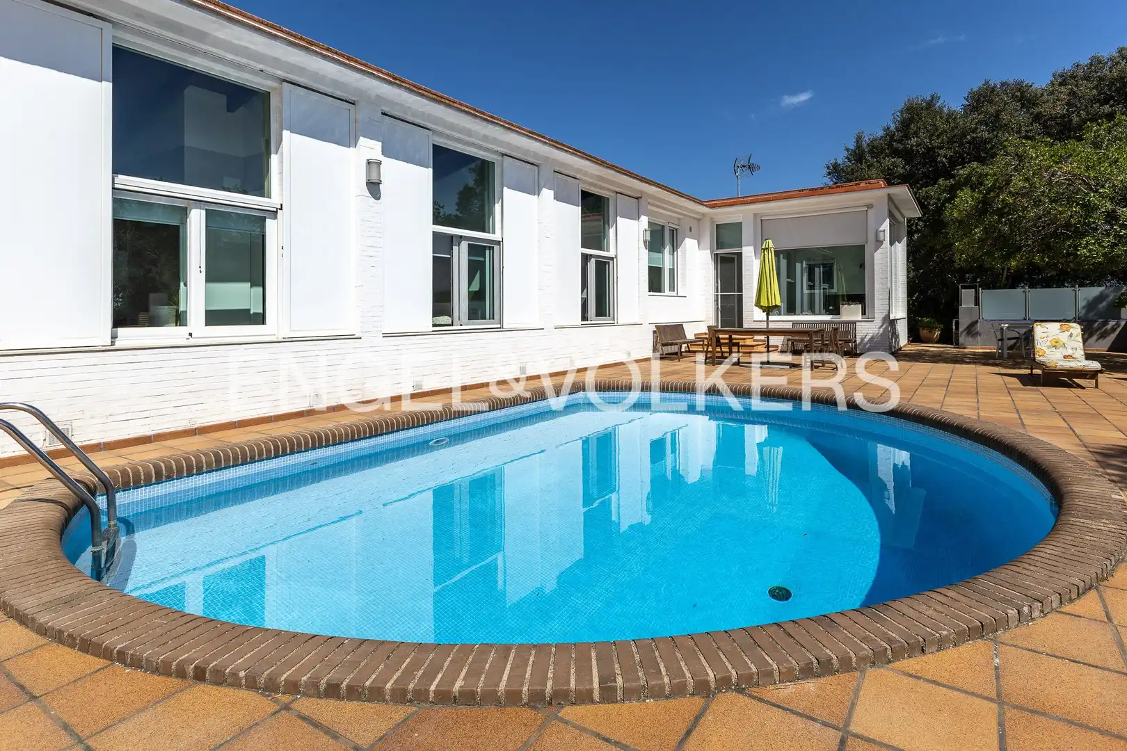 Piscina de Casa o xalet en venda en Argentona amb Calefacció, Jardí privat i Terrassa