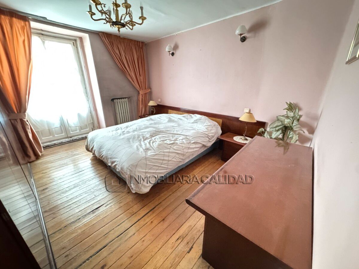 Habitación de Piso en venta en Burgos Capital con Calefacción y Trastero