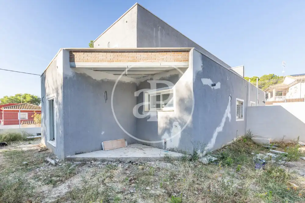 Casa aparellada amb terrassa en venda a Godelleta, imagen 31