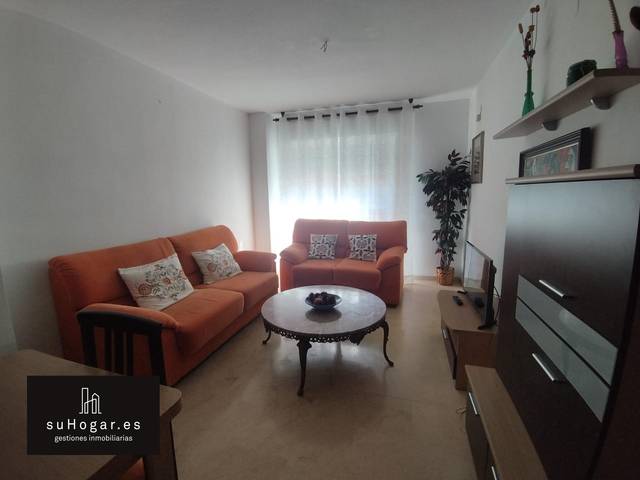Apartamento en Alquiler en Maria Auxiliadora - Barriada de Llera