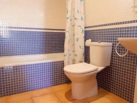 Badezimmer von Dachboden zur Miete in Vera mit Klimaanlage, Terrasse und Schwimmbad