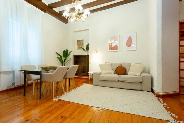 Piso en Venta en Carrer del Correu Vell en Barri Gòtic