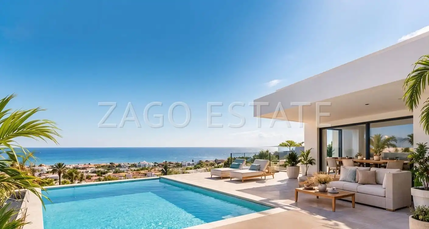 Terraced house with pool for sale in Las Salinas
