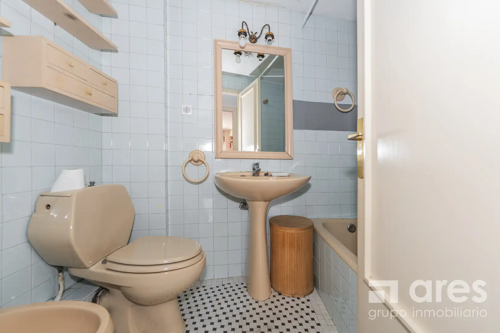 Badezimmer von Wohnung zum Verkauf in Madrid mit Heizung