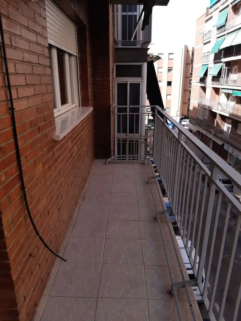 Terraza de Piso de alquiler en Granada con Calefacción, Amueblado y Microondas