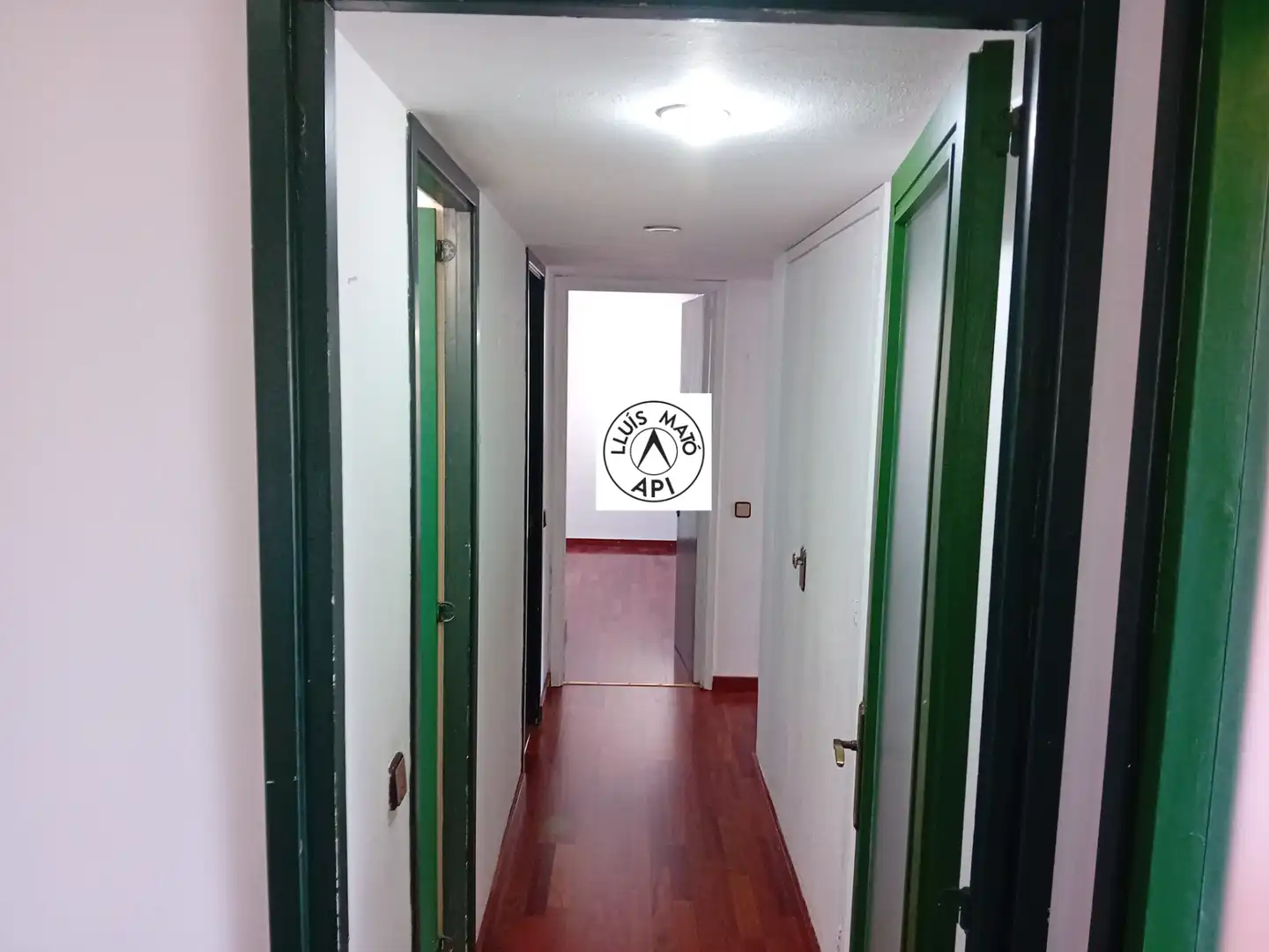 Piso en venta en Girona con Calefacción, Terraza y Internet