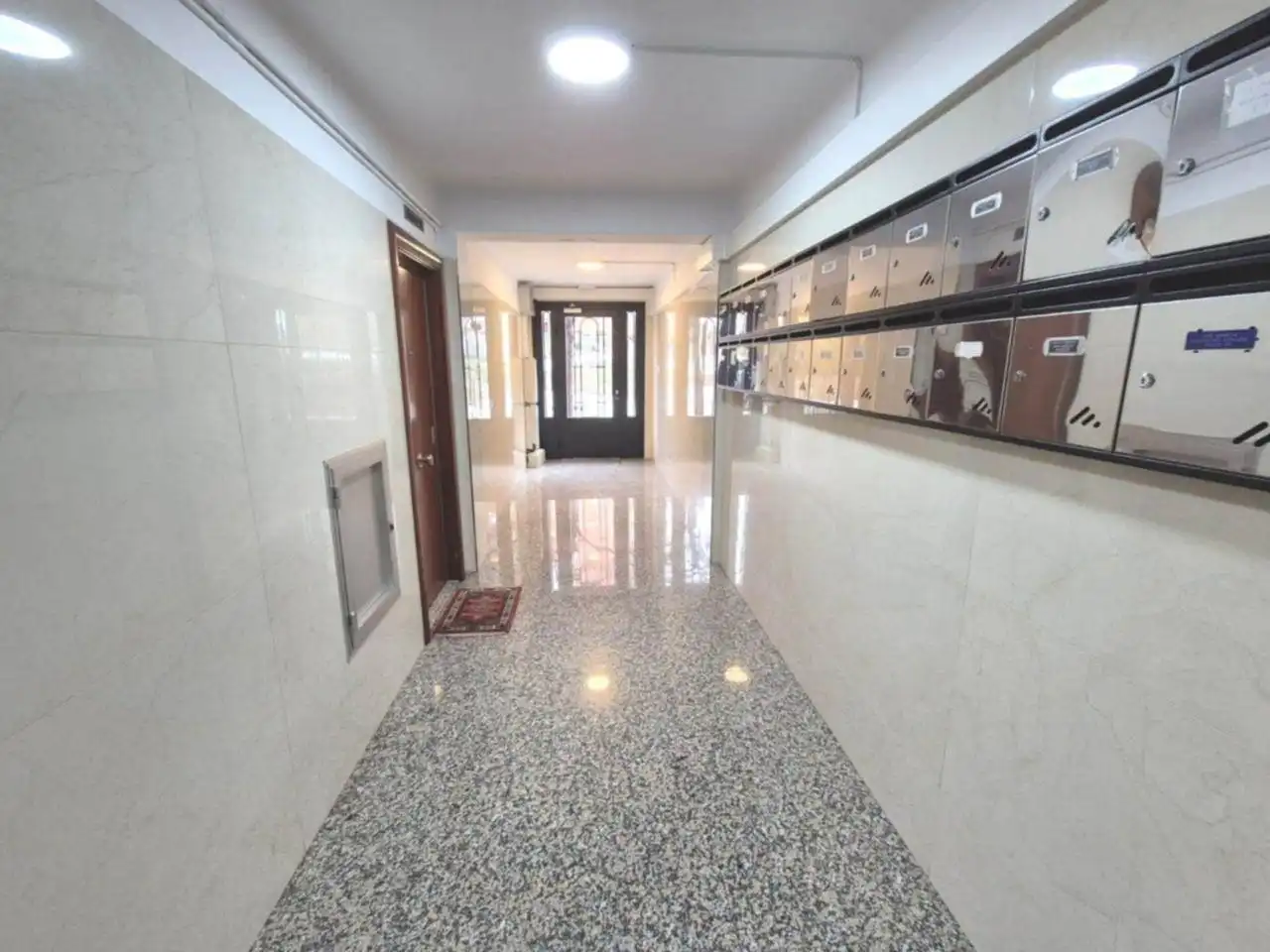 Flat for sale in Badalona  with Air Conditioner