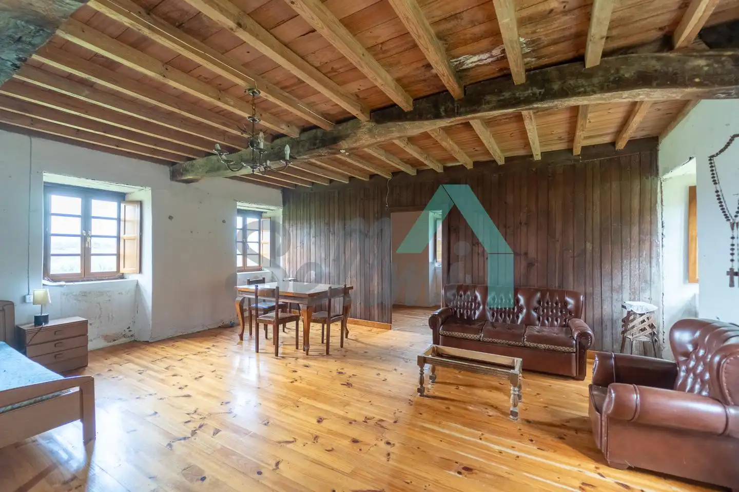 Sala de estar de Casa o chalet en venta en Castropol con Jardín privado y Parquet