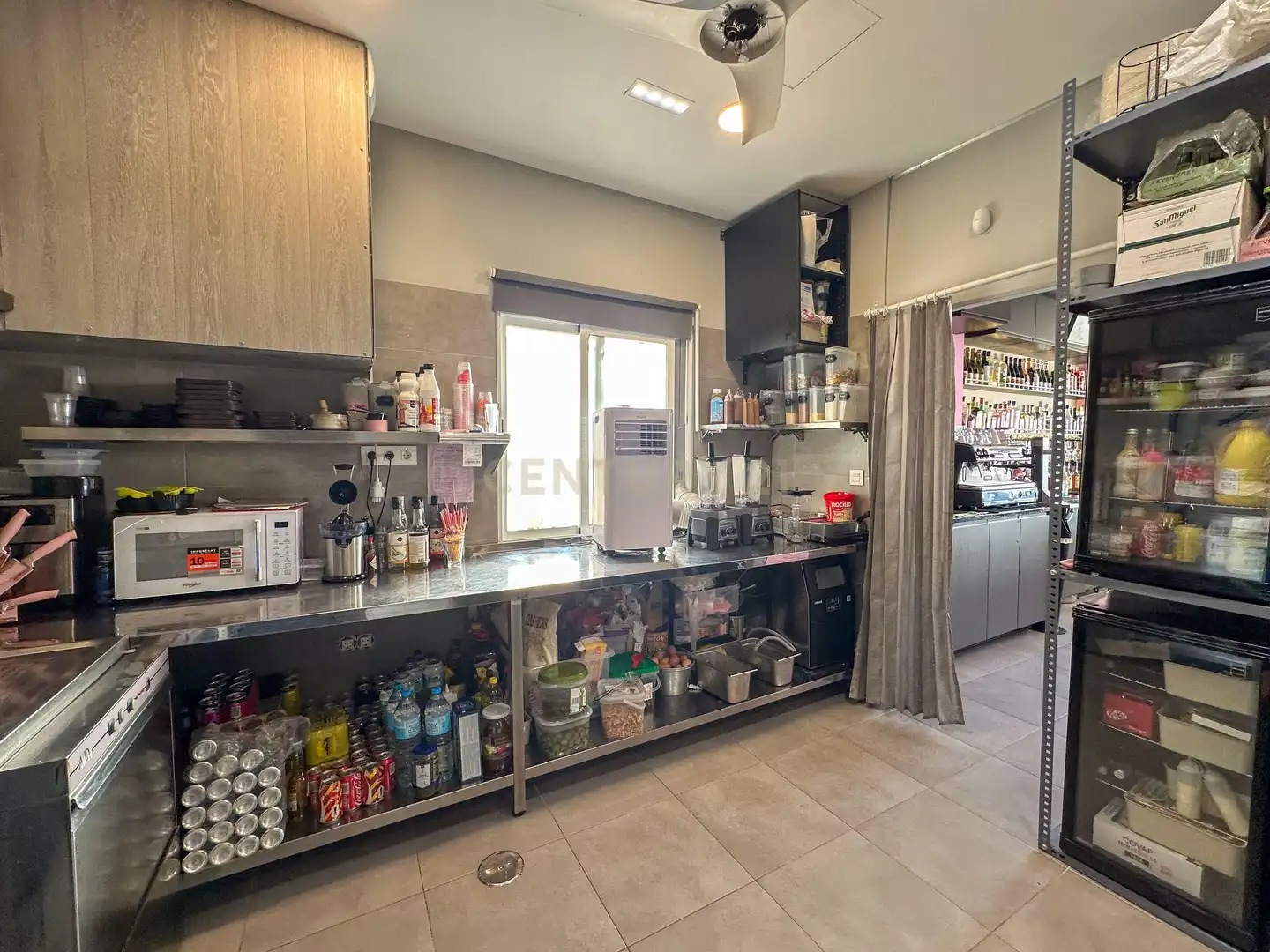 Kitchen of Commercial properties for transfer in Fuengirola