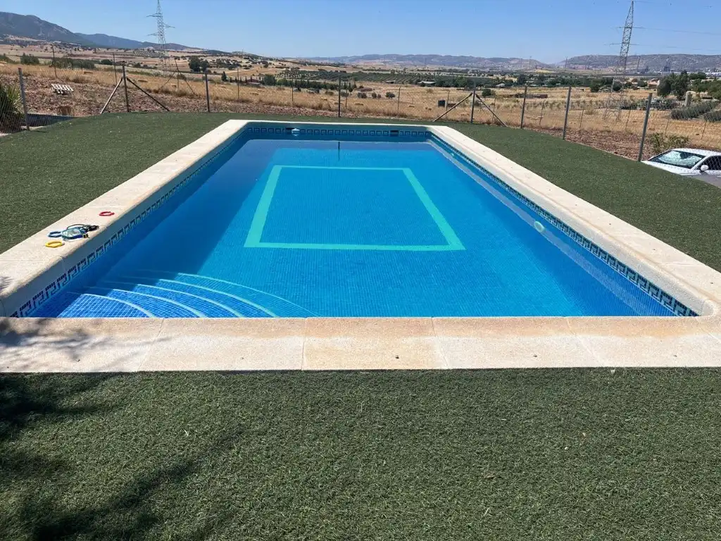 Piscina de Casa o chalet en venta en Puertollano con Piscina comunitaria