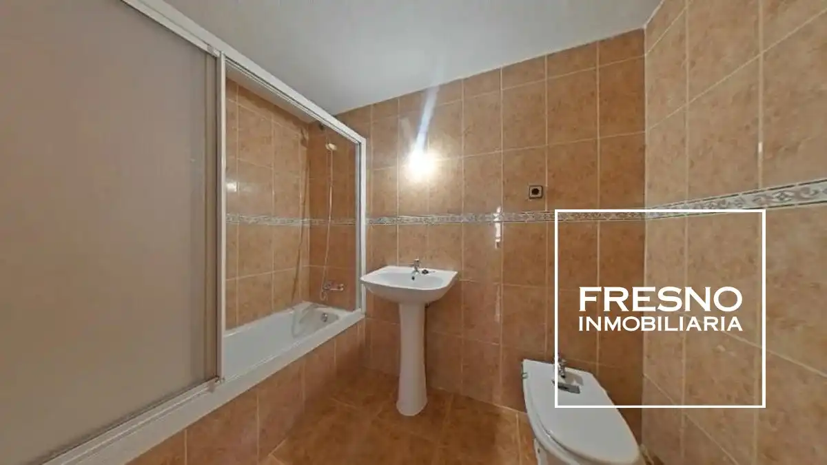 Bany de Pis en venda en Fuenlabrada amb Terrassa