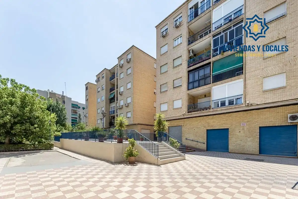 Exterior view of Flat for sale in Granada  with Heating and Terrace