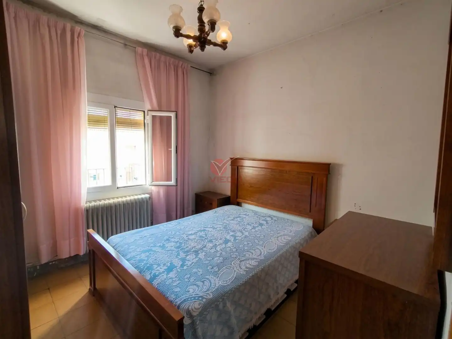 Schlafzimmer von Wohnung zum Verkauf in Cuenca mit Heizung, Terrasse und Möbliert