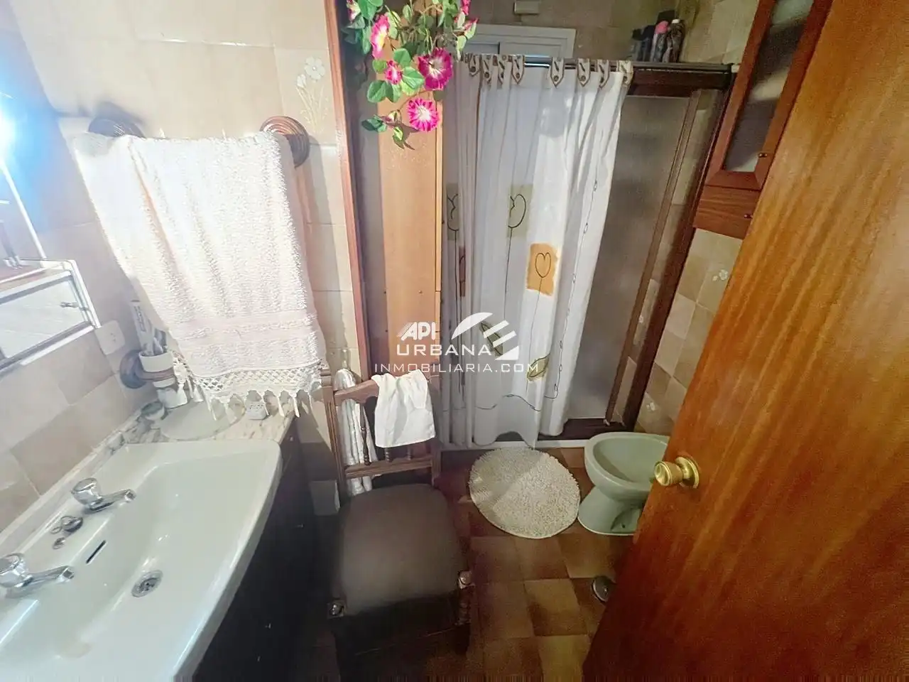Bany de Pis en venda en Lucena amb Aire condicionat