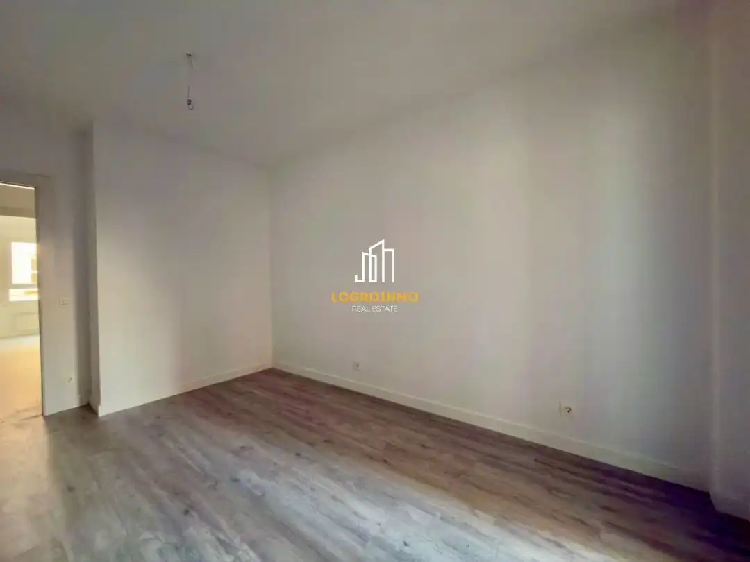Piso con ascensor en venta en Lardero, imagen 19