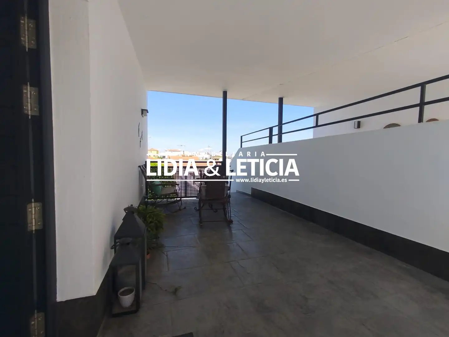 Vista exterior de Casa o xalet en venda en Alcalá de Guadaira