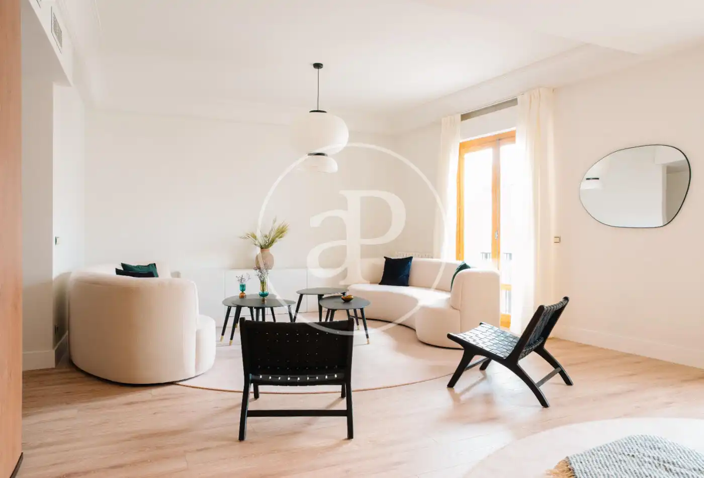 Wohnzimmer von Wohnung zur Miete in Madrid mit Klimaanlage, Heizung und Möbliert
