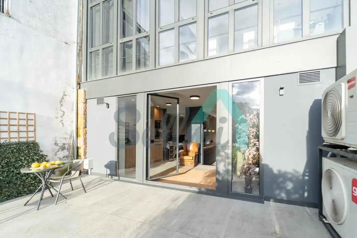 Außenansicht von Wohnung zur untervermieten in Oviedo  mit Klimaanlage, Heizung und Privatgarten
