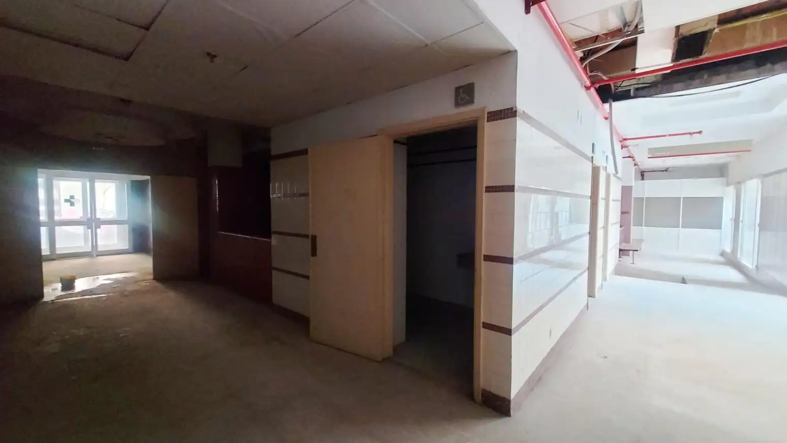 Local comercial en venda a Reus - Calle ANTONI FABRA I RIBAS, imagen 7