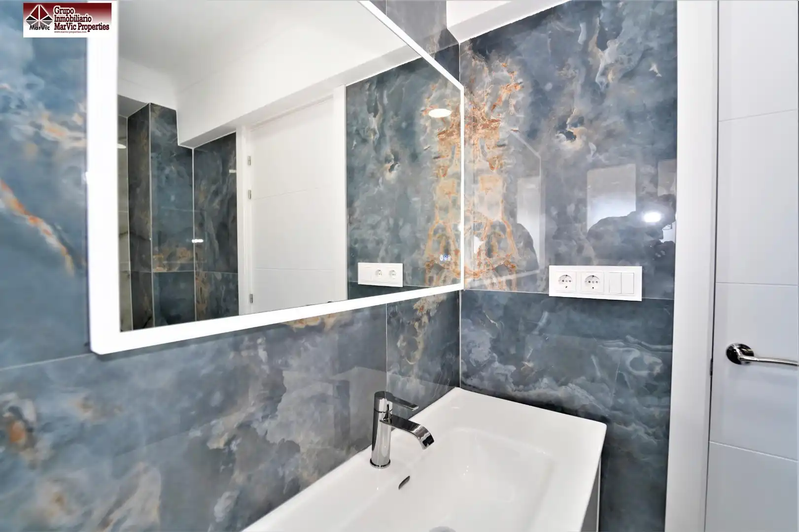 Chalet con piscina en venta en Coloma, imagen 19
