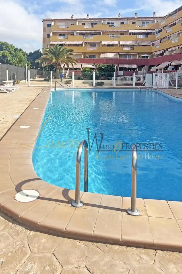 Piscina de Apartamento en venta en Arona con Terraza, Amueblado y Piscina comunitaria