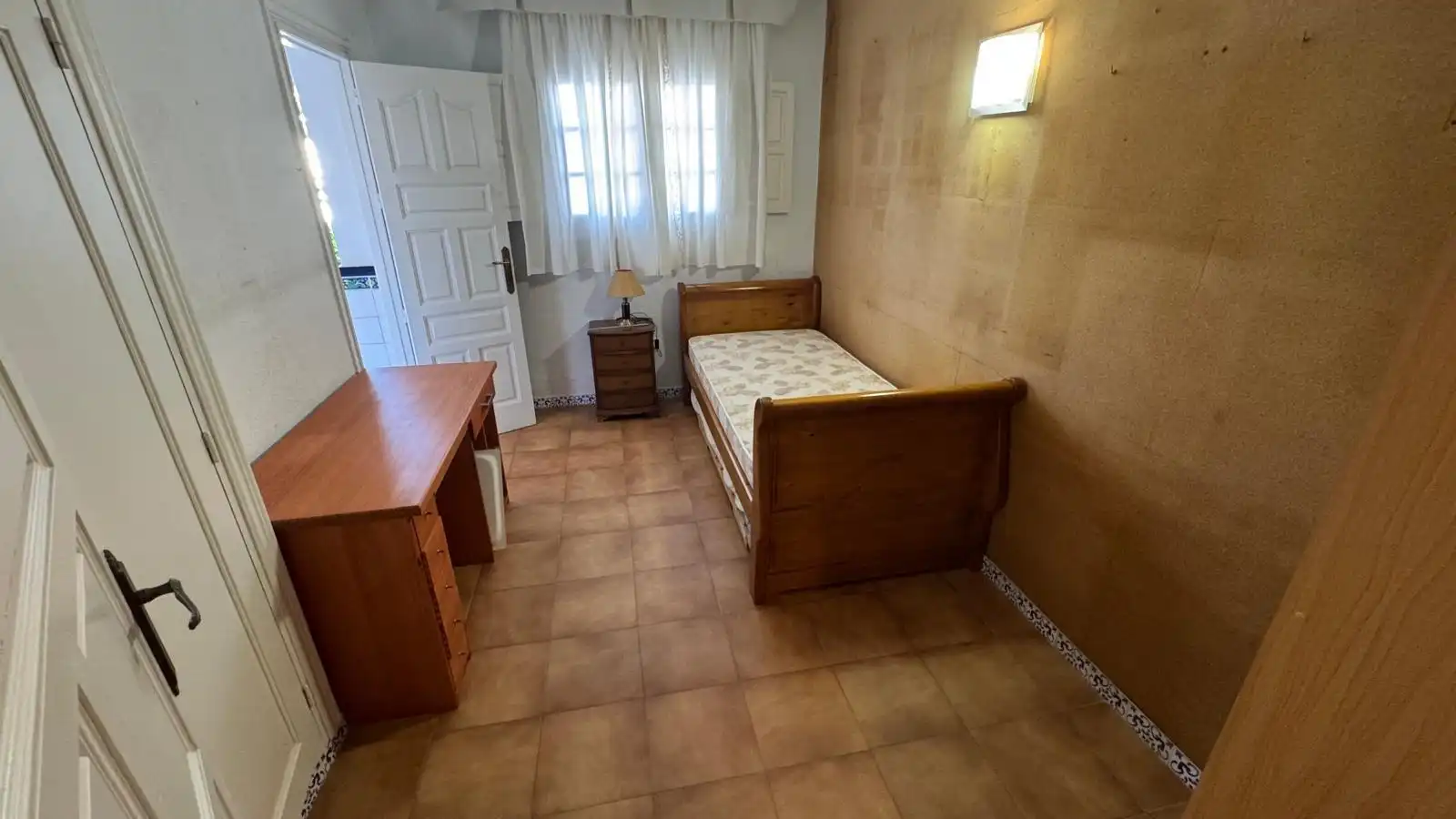 Dormitori de Casa adosada en venda en Rincón de la Victoria amb Aire condicionat, Terrassa i Traster