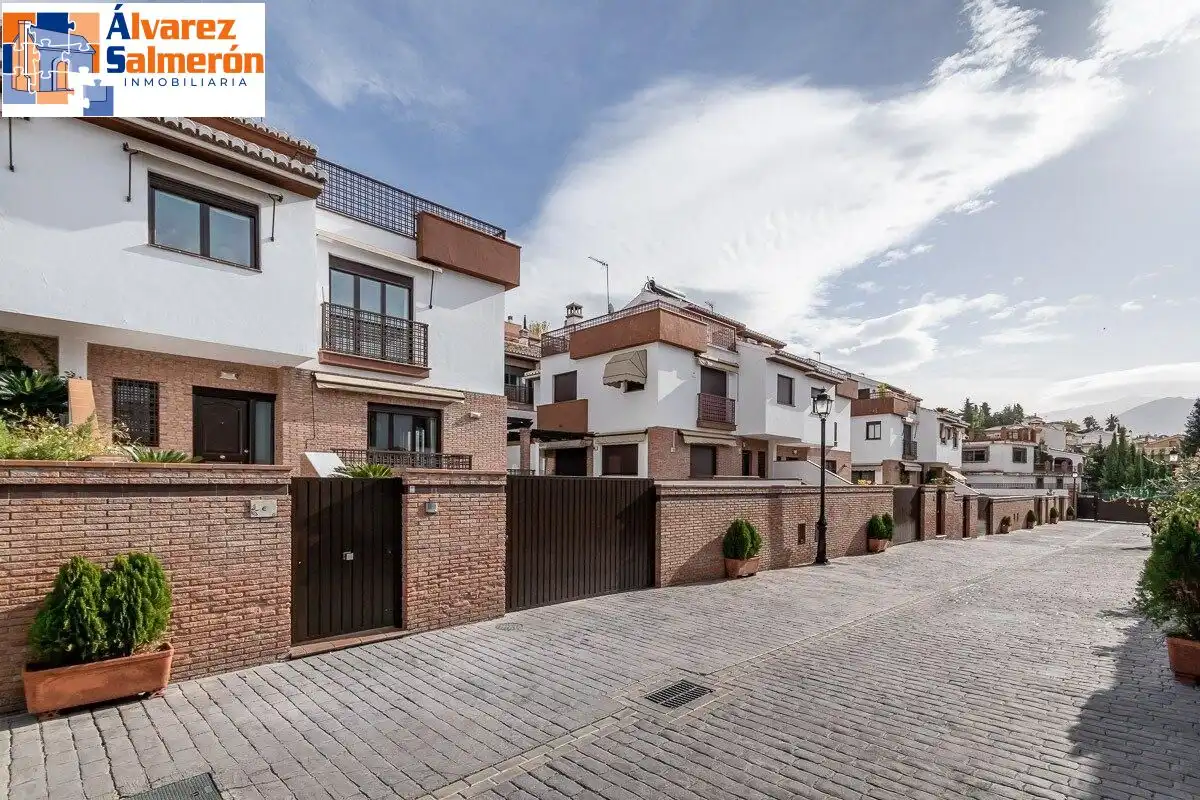 Exterior view of Houses for sale in Huétor Vega  with Air Conditioner, Heating and Terrace