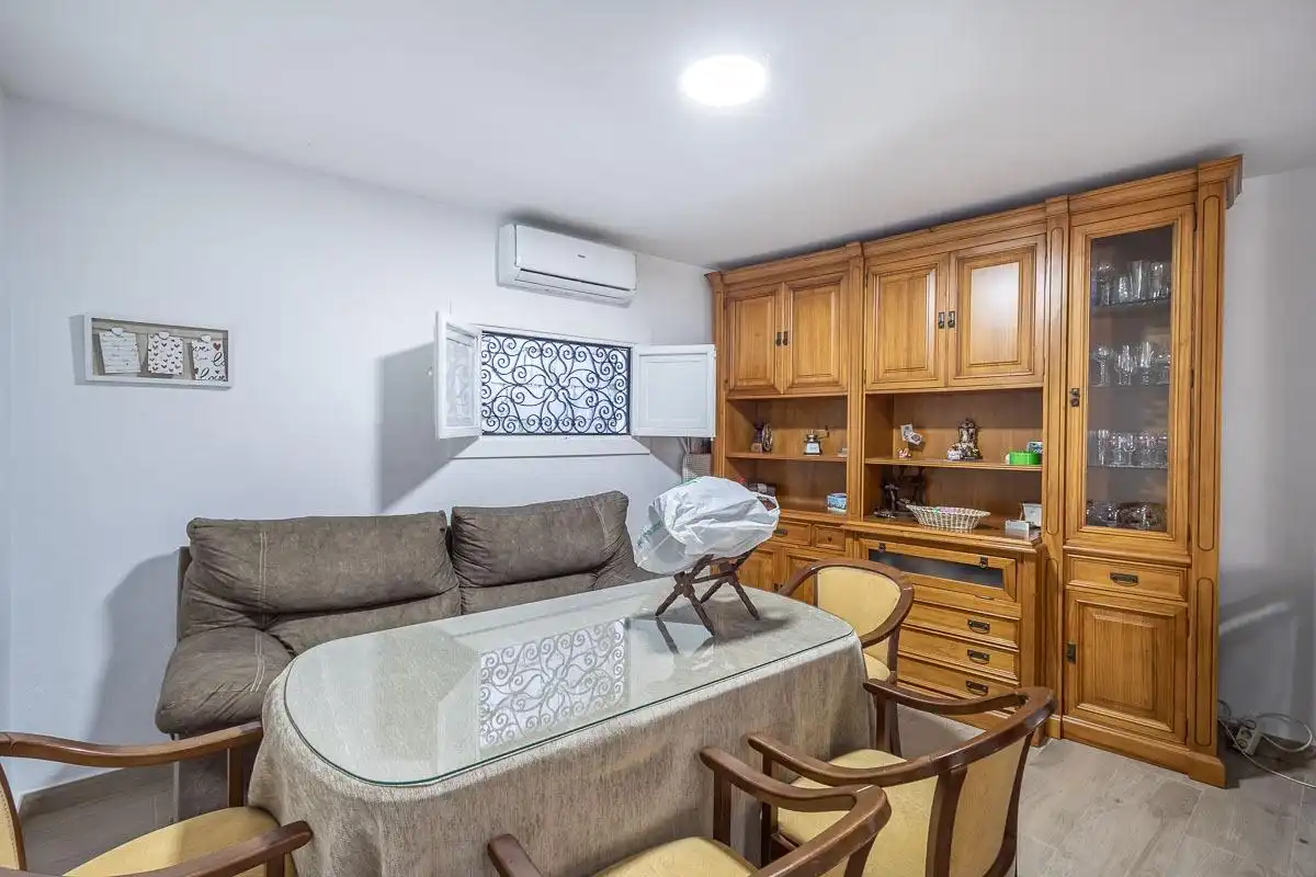 Houses for sale in Los Guájares  with Air Conditioner, Private garden and Swimming Pool