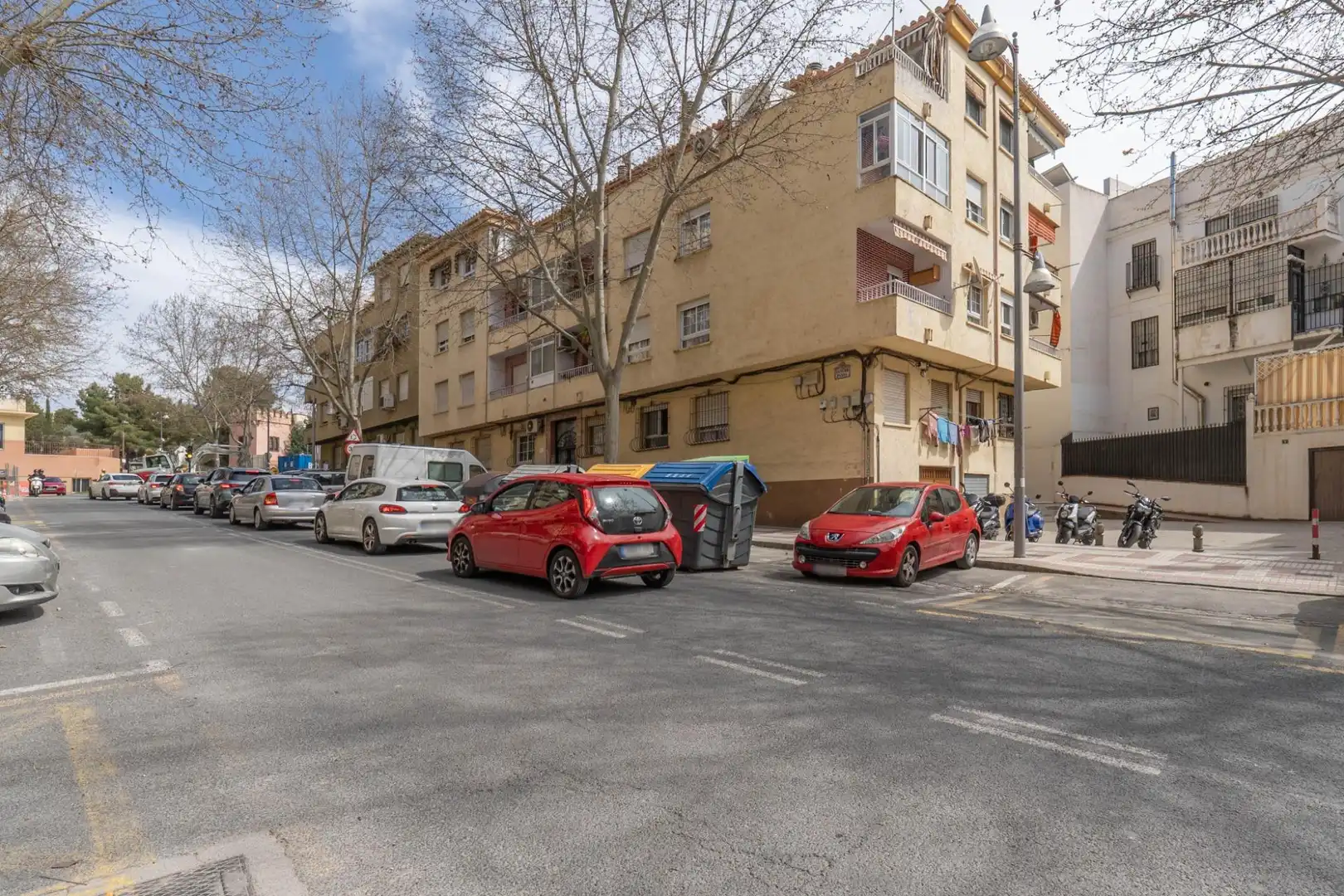 Exterior view of Flat for sale in Granada  with Air Conditioner and Balcony