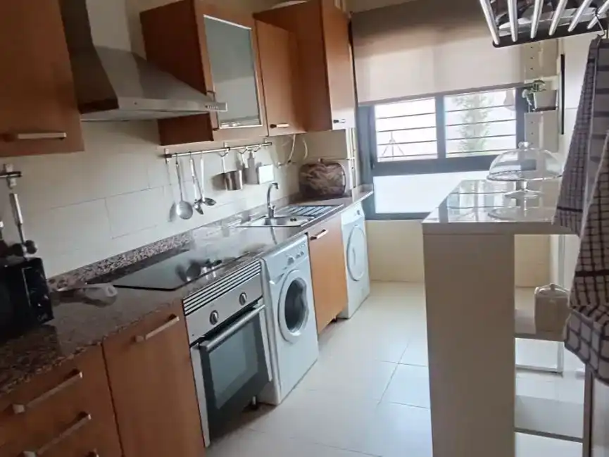 Cocina de Estudio de alquiler en Sant Joan d'Alacant con Aire acondicionado, Jardín privado y Piscina