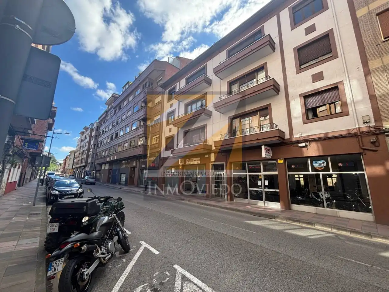 Piso en venta en Calle Ramón y Cajal, La Villa - Bazuelo
