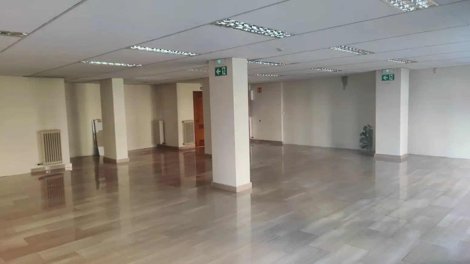 Büro zur Miete in IRUNLARREA 13. Pamplona-Iruña, 13, Mendebaldea - Ermitagaña