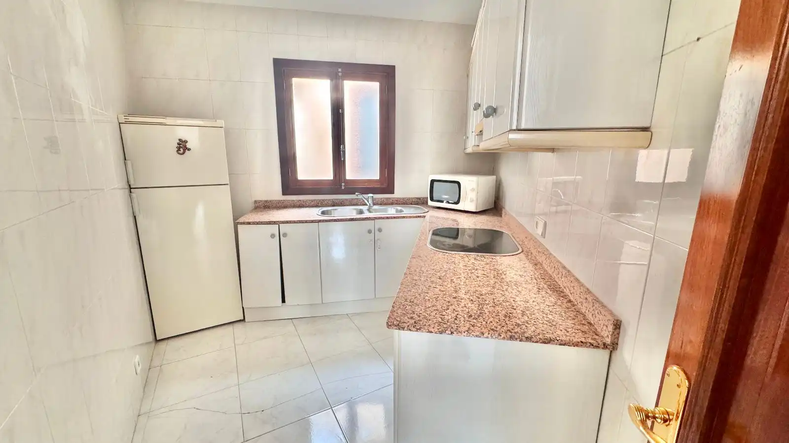 Kitchen of Commercial properties for sale in  Palma de Mallorca  with Air Conditioner, Terrace and Internet