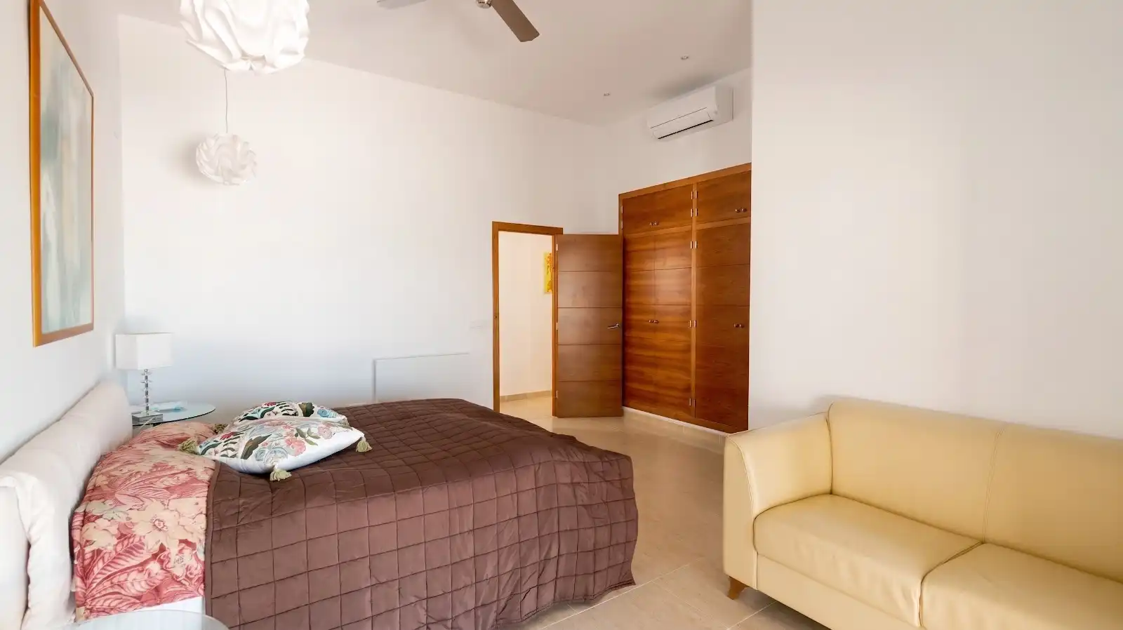 Dormitori de Casa o xalet en venda en El Ràfol d'Almúnia amb Aire condicionat, Calefacció i Jardí privat