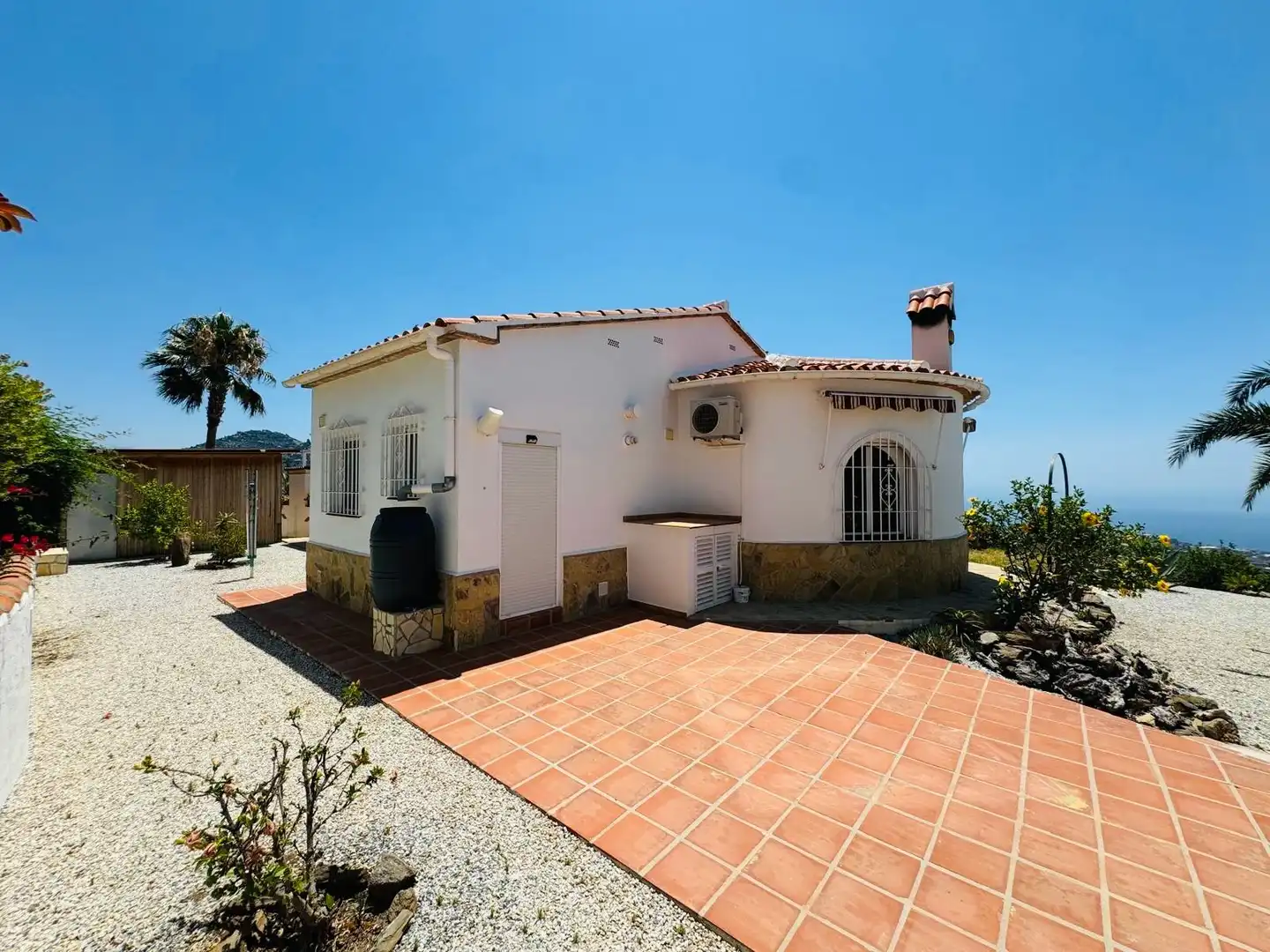 Vista exterior de Casa o xalet en venda en Arenas amb Aire condicionat, Jardí privat i Traster
