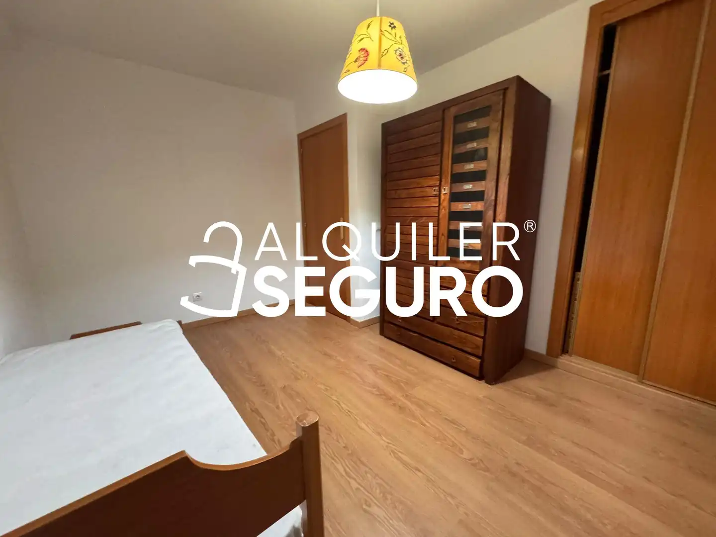 Dormitori de Pis de lloguer en Carabanchel