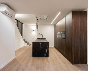 Kitchen of Flat for sale in  Barcelona Capital  with Air Conditioner, Heating and Parquet flooring