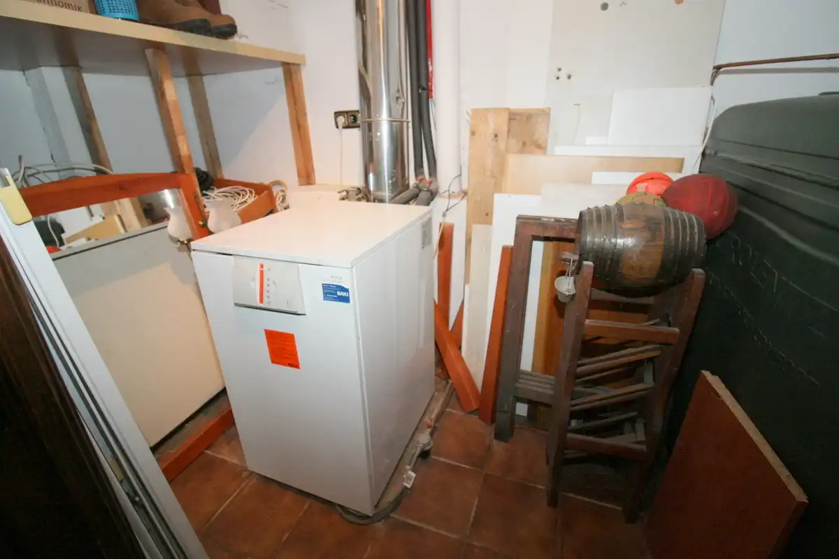 Casa o xalet en venda en Pedro Bernardo amb Calefacció, Terrassa i Moblat