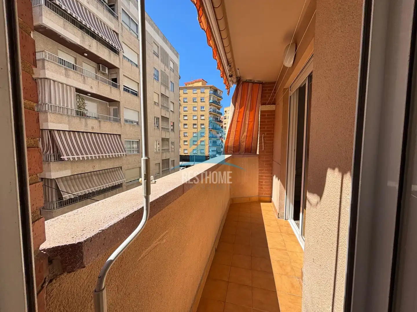 Appartamento con terrazza in vendita a Calle LLUIS VIVES, imagen 9
