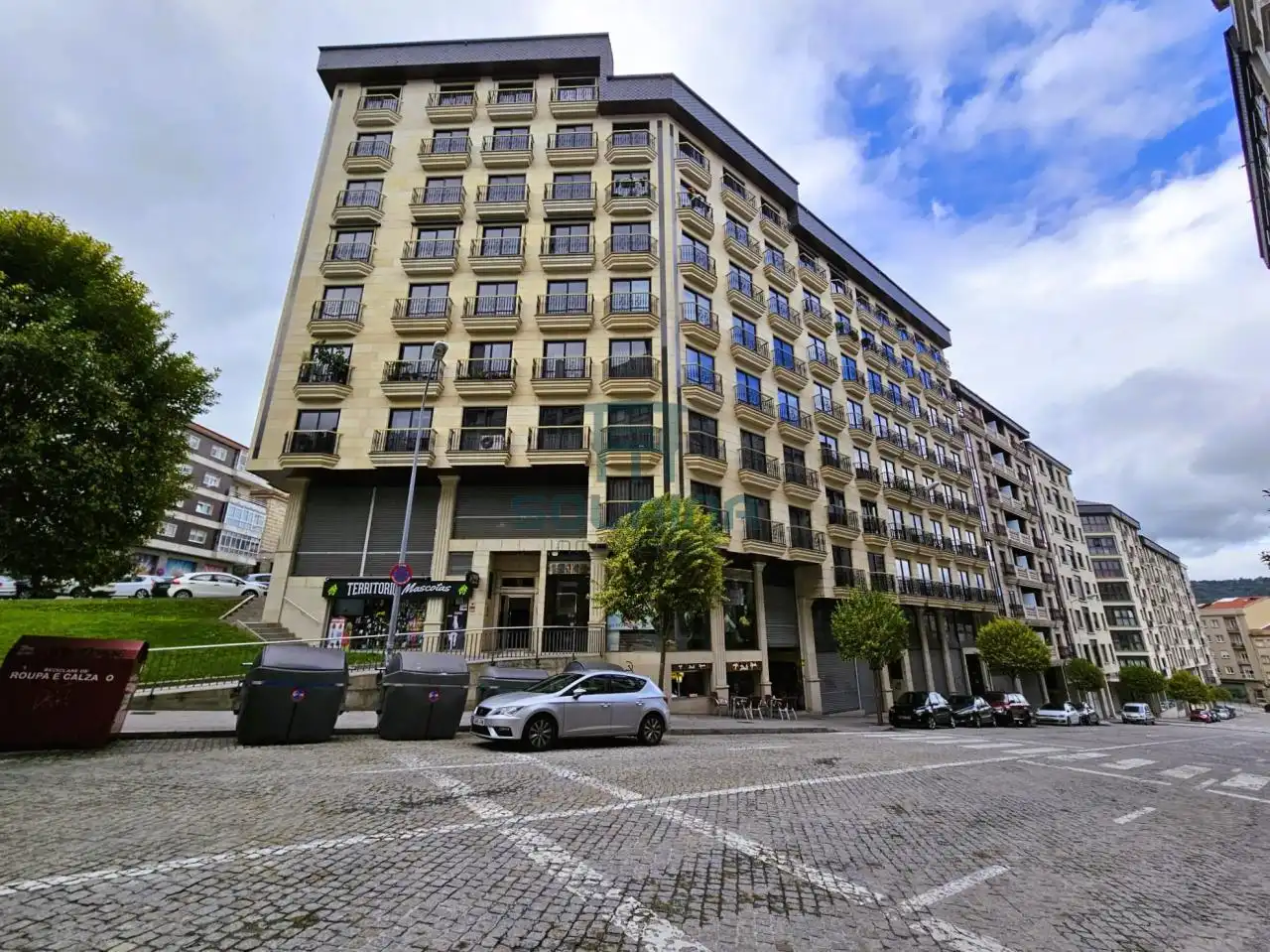 Local comercial de lloguer a Couto, imagen 3