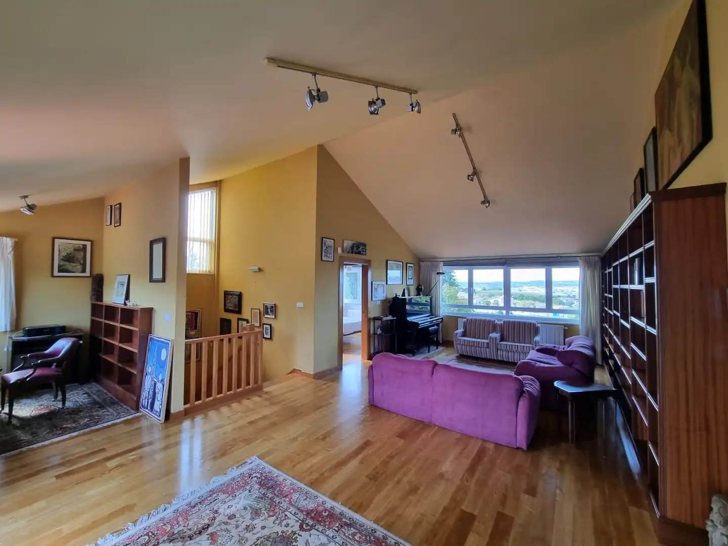 Living room of Houses for sale in Miño  with Heating, Parquet flooring and Storage room