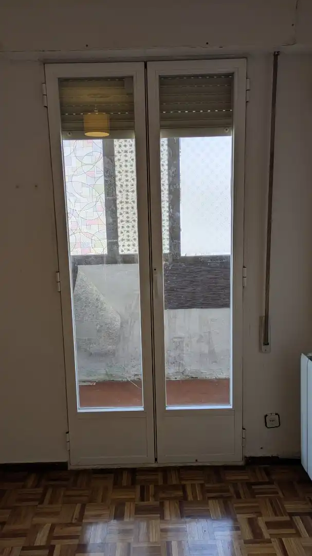 Vista exterior de Piso en venta en Madrid con Calefacción y Terraza