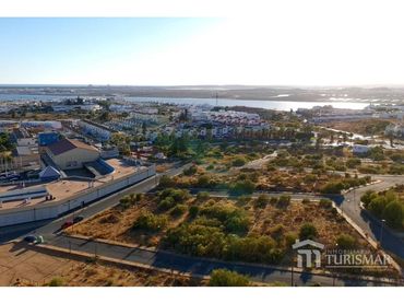 Residential land for sale in Calle Bolivia 1