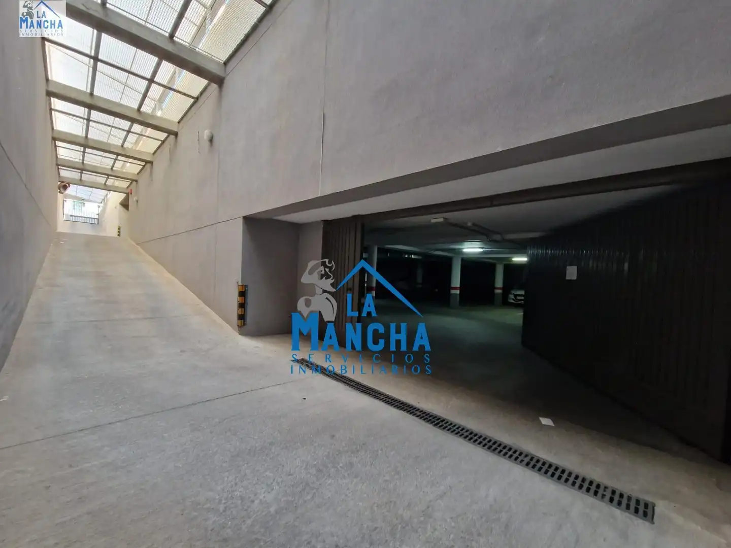 Parkplatz von Garage zum Verkauf in Albacete