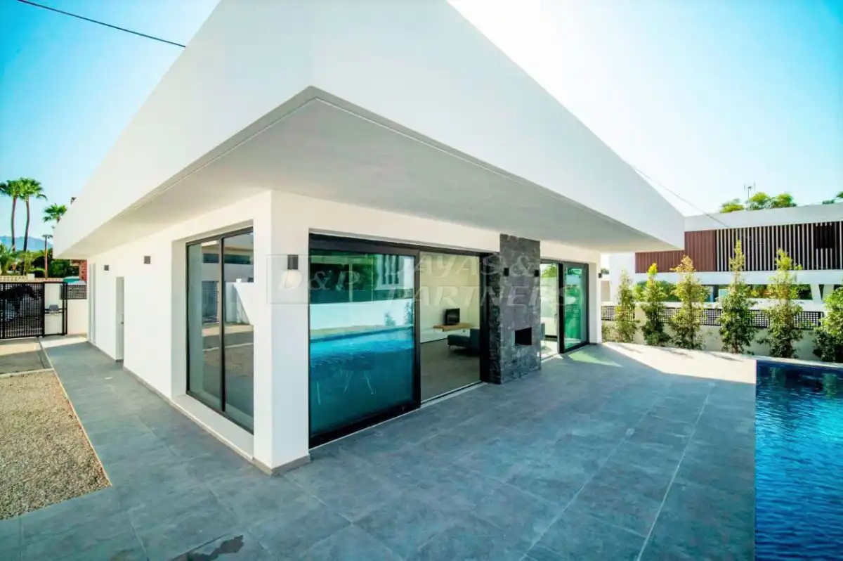 Exterior view of Houses for sale in L'Alfàs del Pi  with Air Conditioner, Heating and Terrace