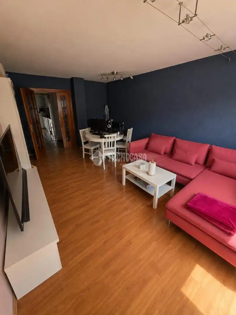Flat for sale in Sant Andreu, imagen 2