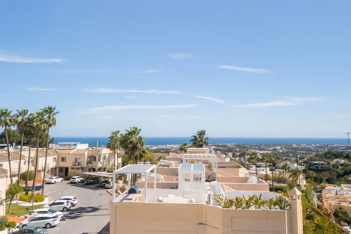 Adosado con piscina en venta en La Quinta