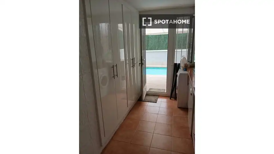 Room in Los Narejos - Punta Calera