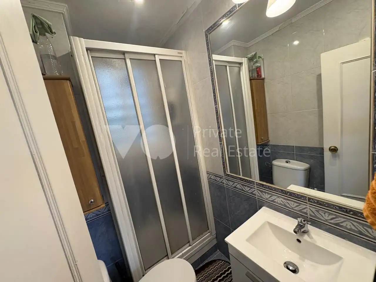 Bathroom of Ground floor for sale in Madrid  with Air Conditioner, Heating and Parquet flooring